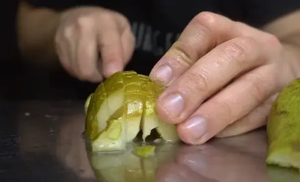 Step 1: Start with the pear cognac sauce so it
