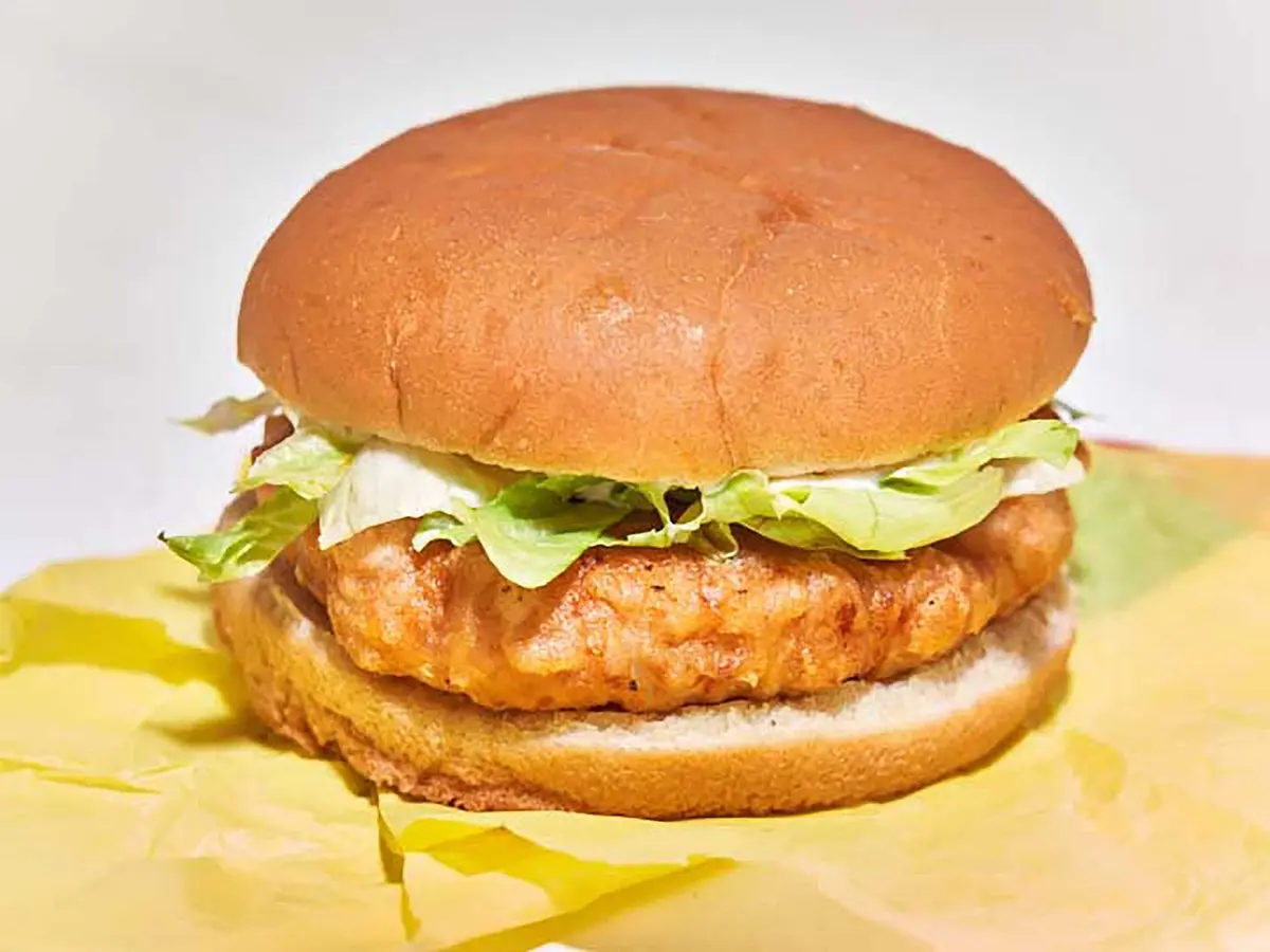 Step 6: Serve patties on buns with shredded lettuce and