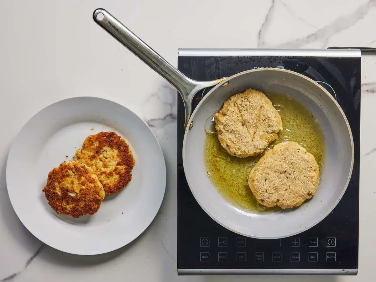 Step 6: Fry the patties for 5 to 6 minutes,